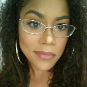 Meet your Posher, Sabrina